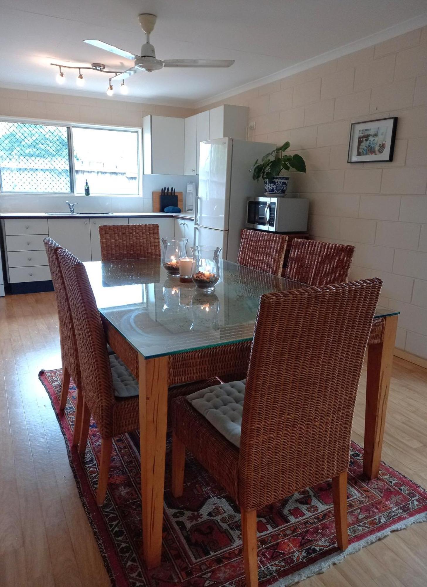 J & Ella'S Holiday House - 2 Bedroom, 2 Bathroom Home Cooktown Buitenkant foto