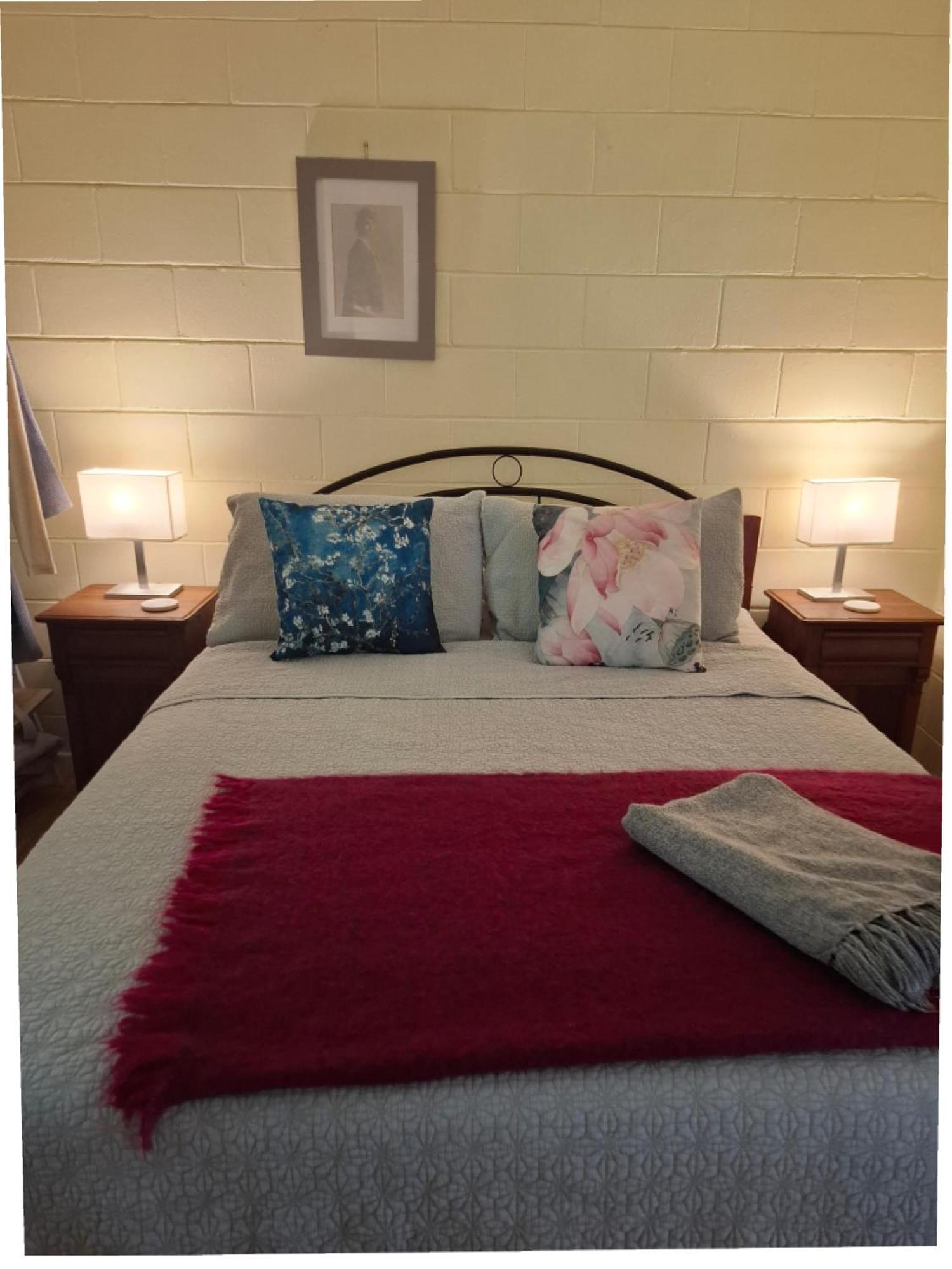 J & Ella'S Holiday House - 2 Bedroom, 2 Bathroom Home Cooktown Buitenkant foto