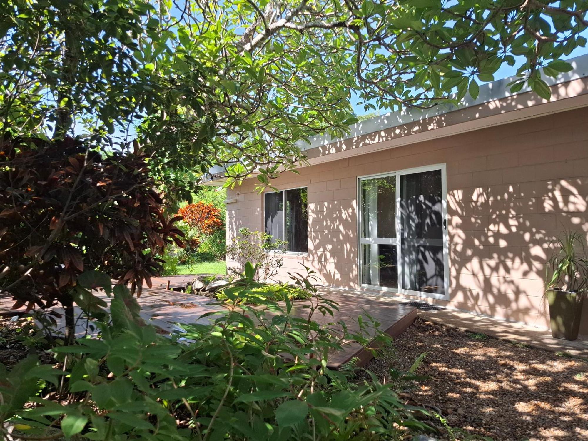 J & Ella'S Holiday House - 2 Bedroom, 2 Bathroom Home Cooktown Buitenkant foto